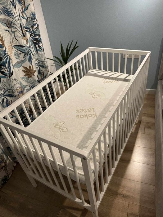 Łóżeczko dziecięce 120x60 z materacem lateks kokos