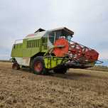 Claas Dominator 88s + stół do rzepaku