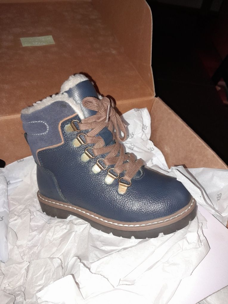 Botas NUNCA USADAS pele/atacadores