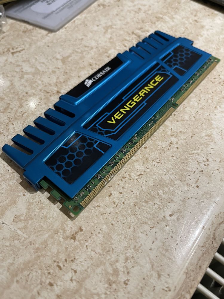 Pamięc RAM DDR3 Corsair Venegeance 4gb CL9 1600MHz