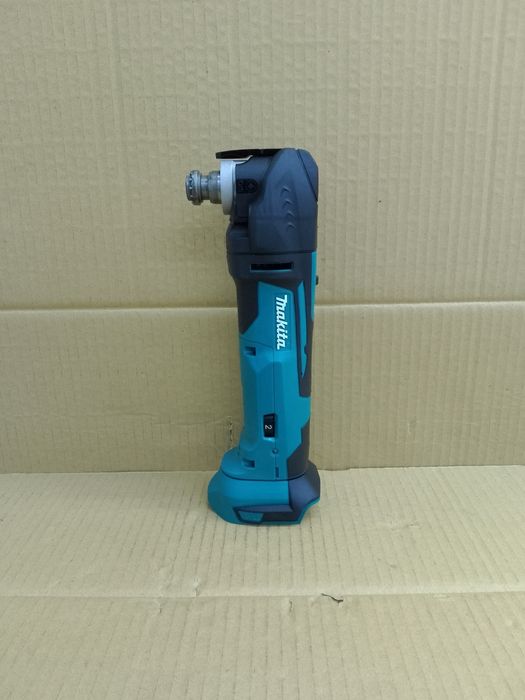 Makita DTM51 Narzędzie Urządzenie Wielofunkcy Multitool 18V 2025.3r