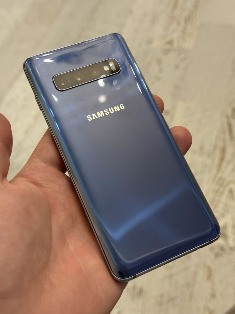 Samsung Galaxy s10 8/128Gb