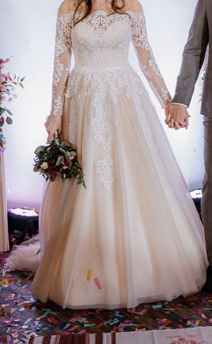 Весільна сукня 48р