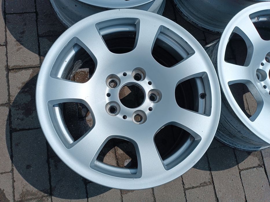 Felgi Alu BMW 5  E60 5x120 ET20 7J16