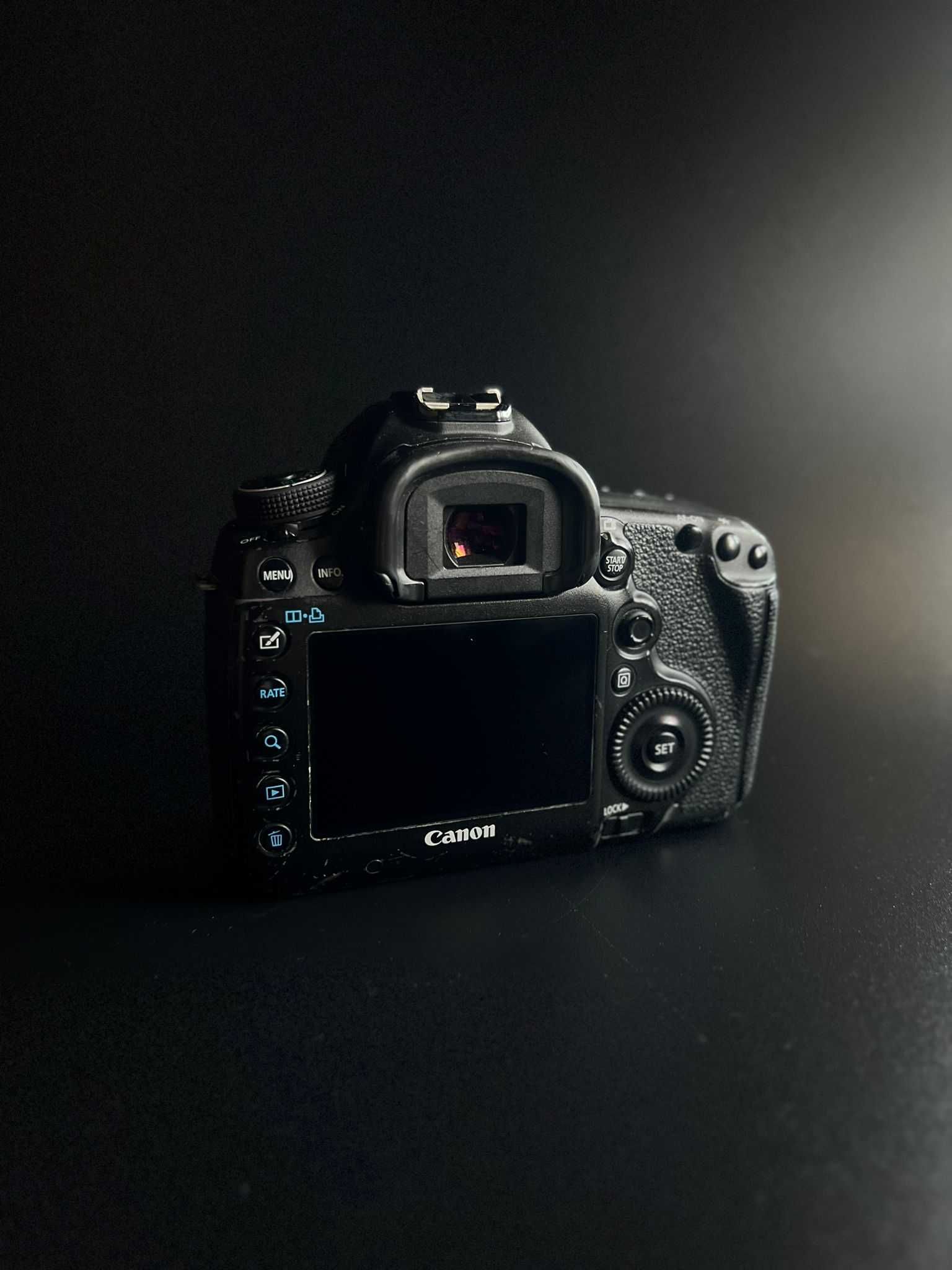 Canon 5d Mark III + Grip