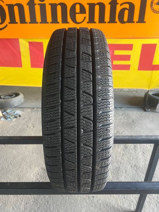 Розпаровка 215/70 r15c Pirelli Carrier Winter 1шт 2020рік (1517)