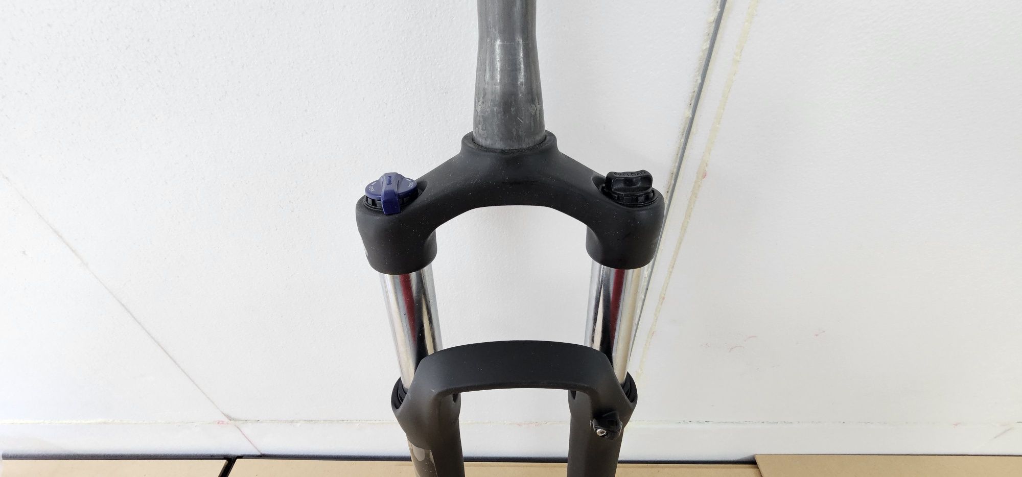 Nowy. Amortyzator Suntour XCM 32 . 29 "