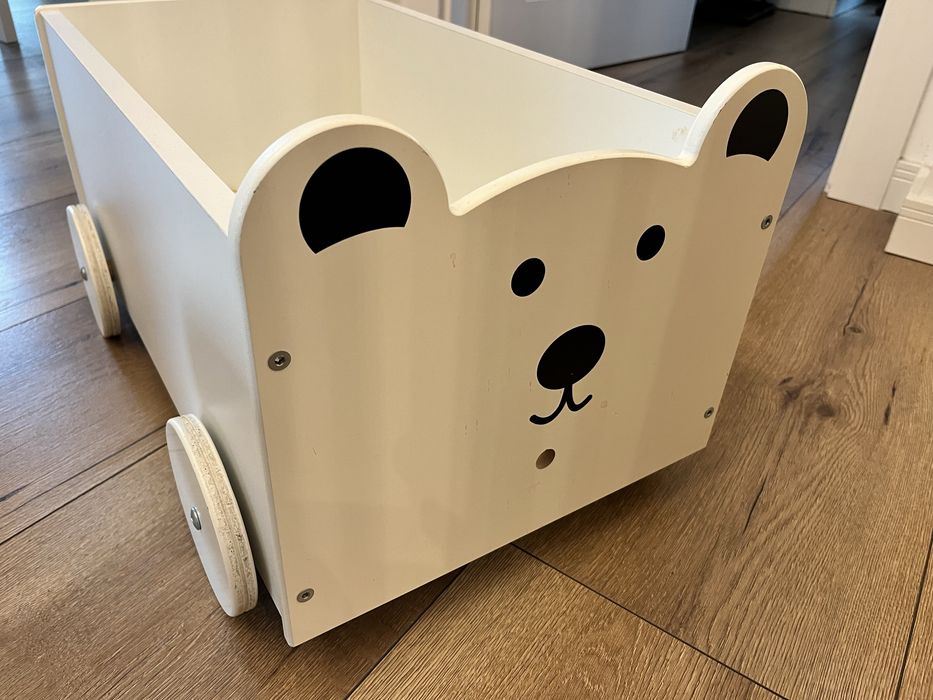 Wózek drewnianu na zabawki Miś