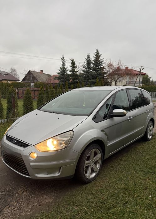 Samochód osobowy Ford S-Max