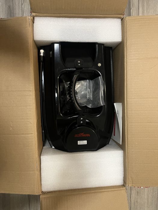 Lodka zanetowa karpiowa BOATMAN Actor V2 ECHOSONDA