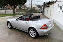 Bonito Mercedes SLK 230