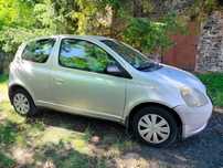 Toyota Yaris Stan techniczny dobry polecam dla początkujących lub dojazd do pracy