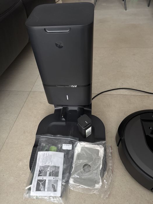 iRobot Roomba i7+ stan idealny + akcesoria