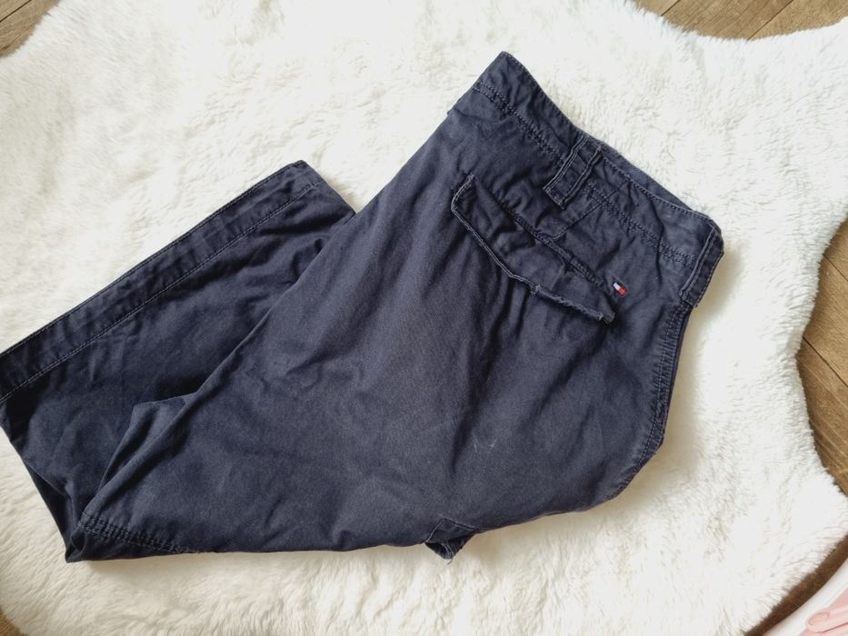 Tommy Hilfiger - spodnie materiałowe  CZYTAJ OPIS.  Pas 98cm