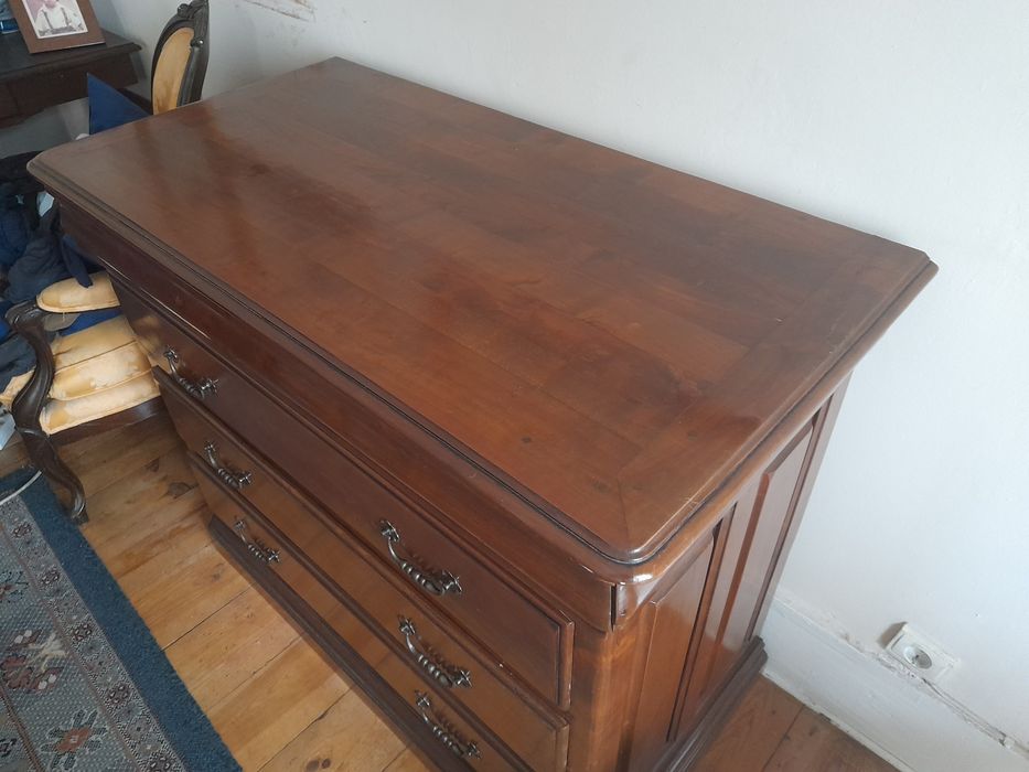 Comoda Império em cerejeira