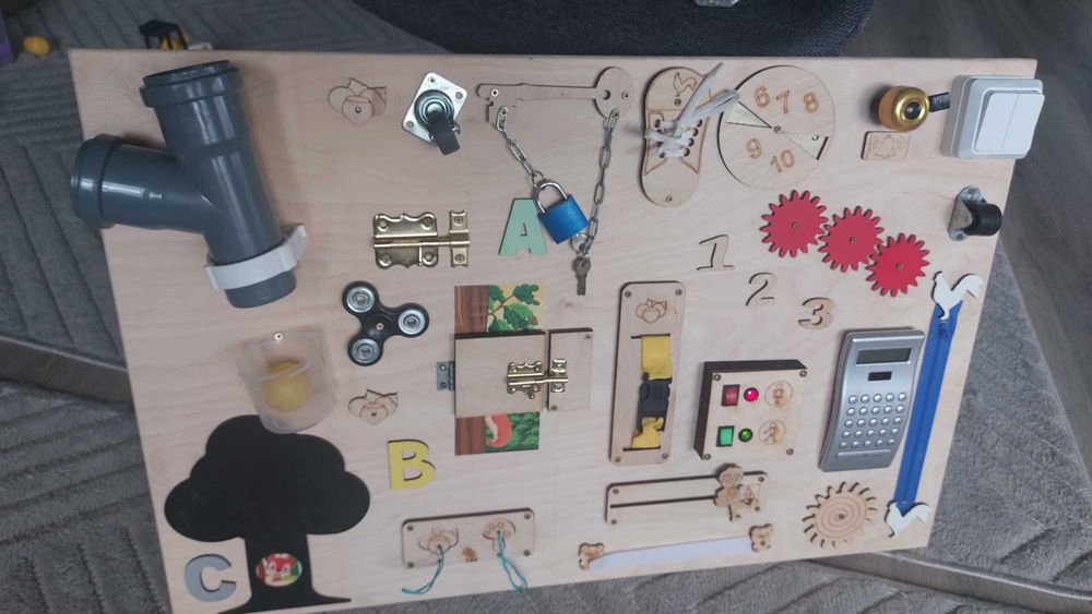 Tablica manipulacyjna naturalna sensoryczna. Nie używana - w pudełku