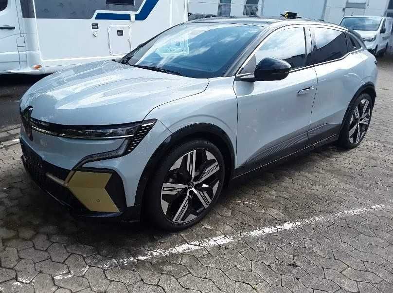 Бампер Renault Megane E-Tech запчастини Рено Меган Е Тех разборка