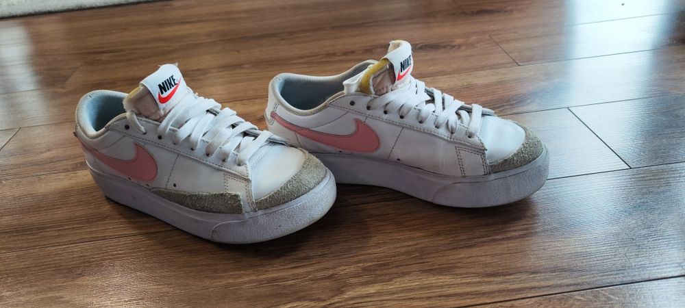 Ubrania dla dziewczyn