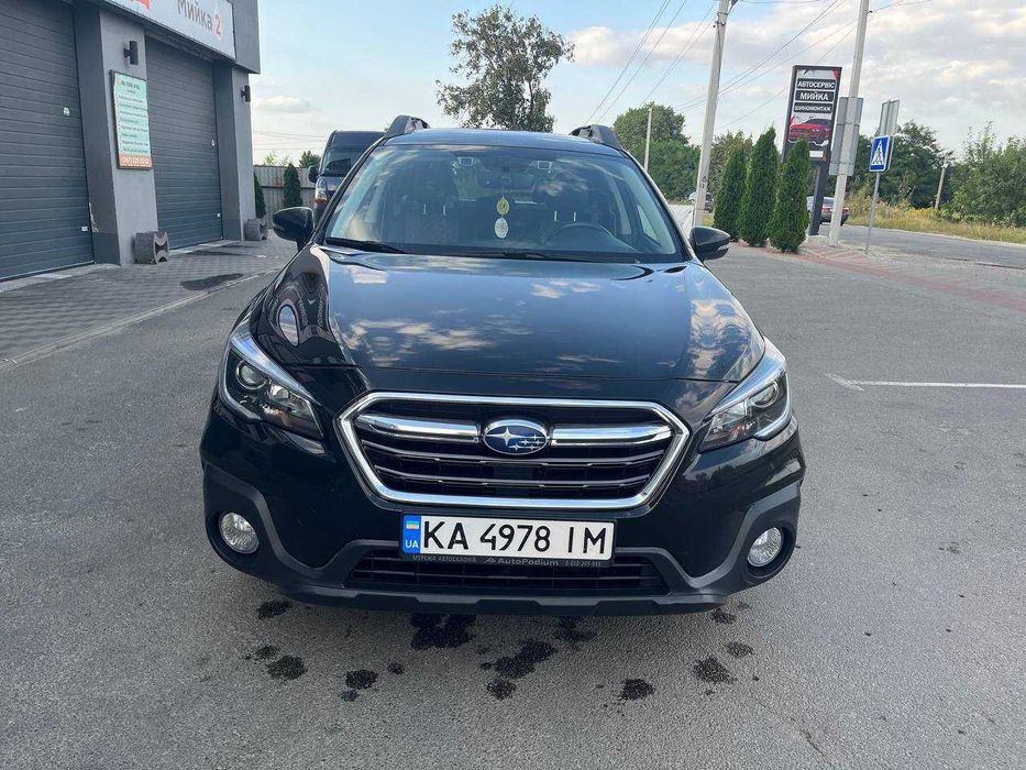Продам власний автомобіль Subaru Outback 2.5.2019 рік