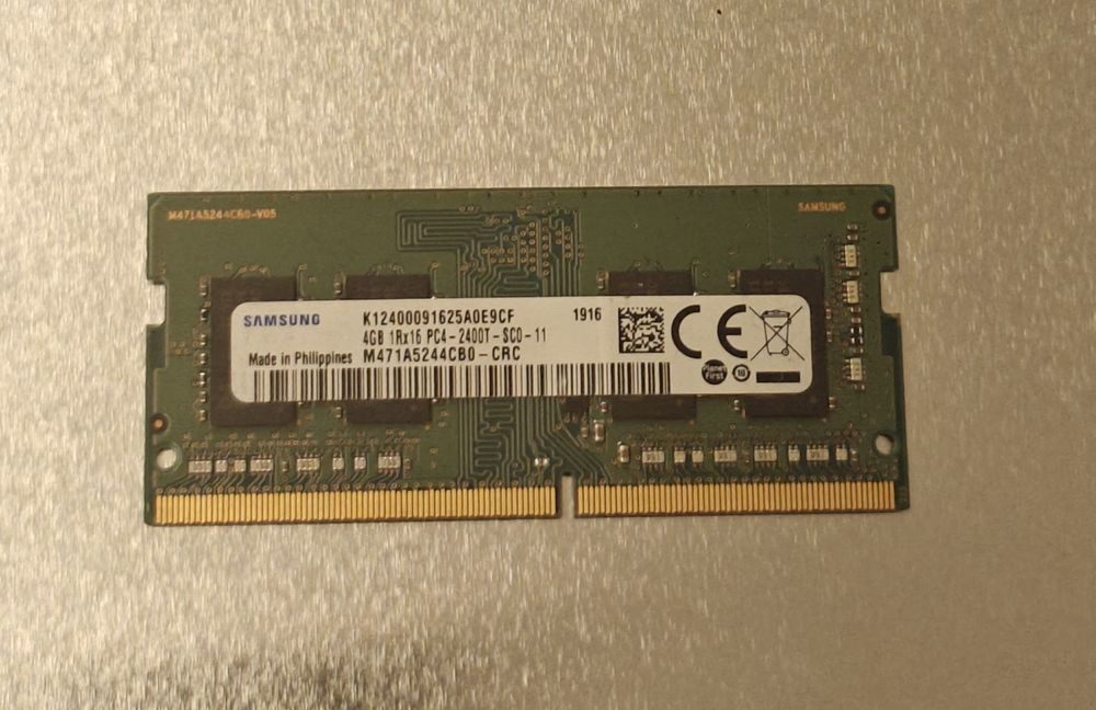 Pamięć RAM Samsung M471A5244CB0-CRC 4GB