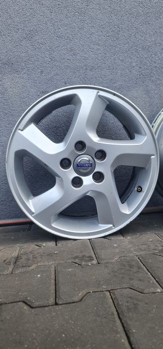 16 5x108 Volvo ..