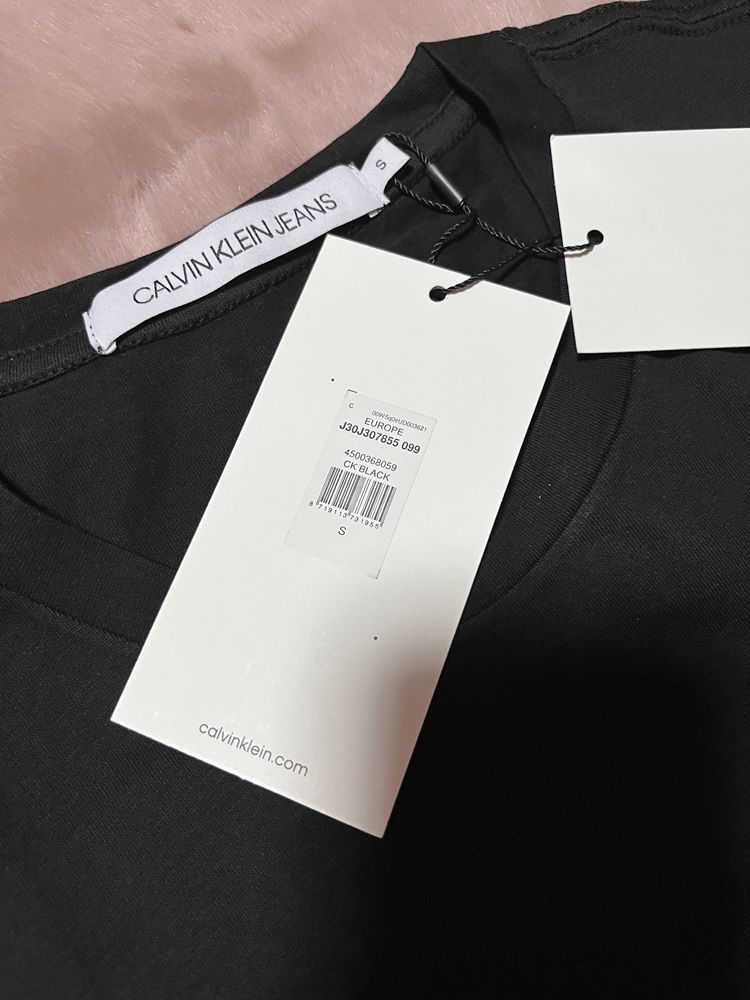 Calvin Klein CK t-shirt koszulka czarna z napisem nowa z metką r S