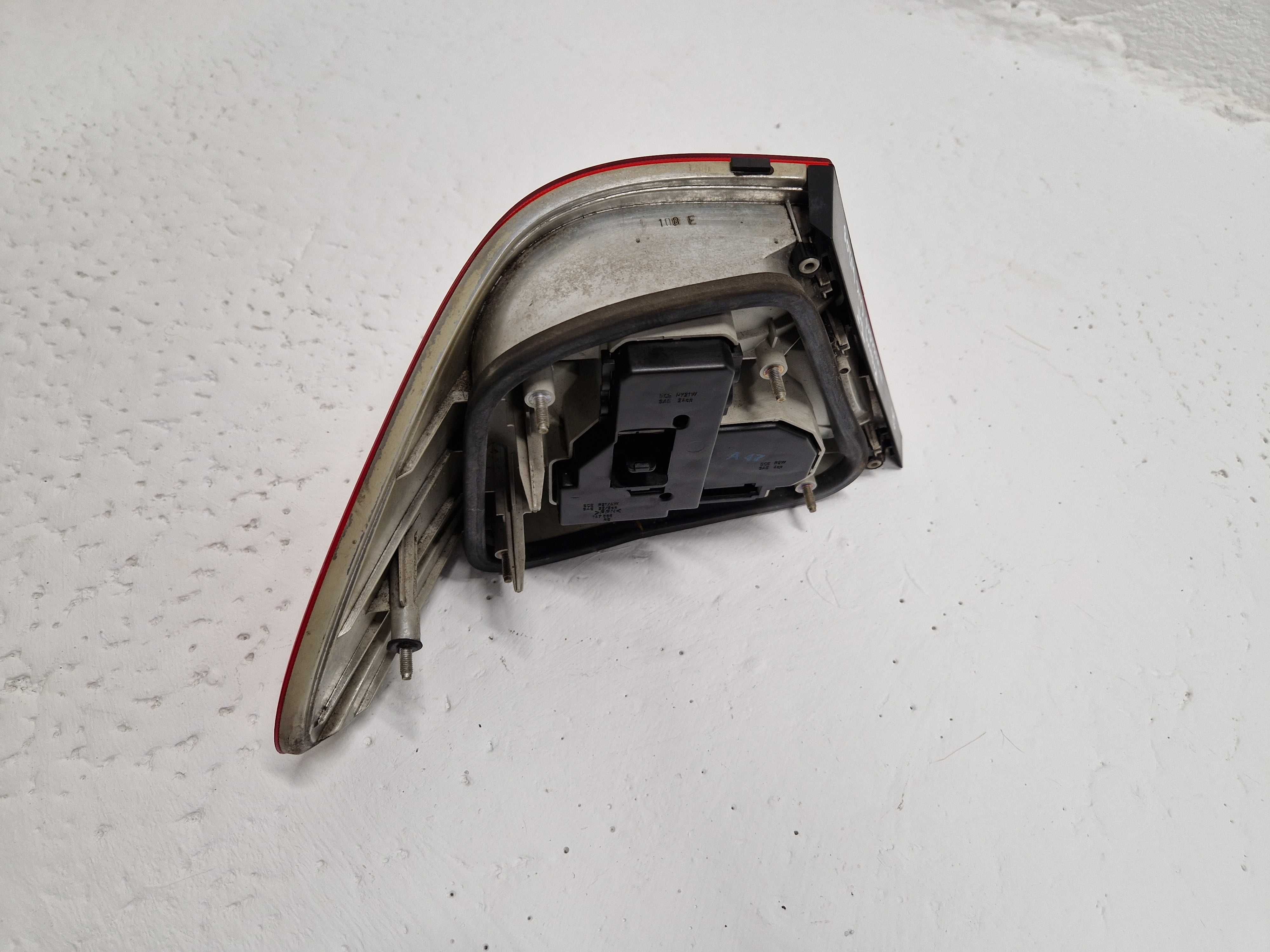 Kompletna Tylna Tył Prawa Lampa Mercedes CLK W208 Europa Oryginał