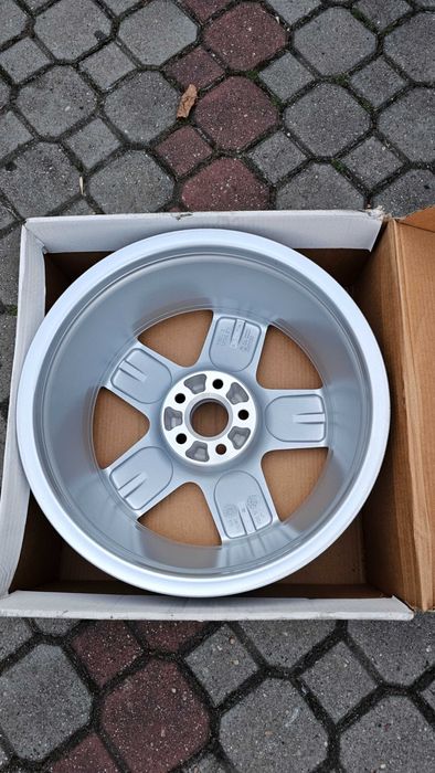 Oryginalne NOWE felgi Audi TT 8N0, 17" 5x100