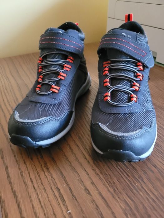 Nowe ocieplane trapery Cortina rozmiar 33