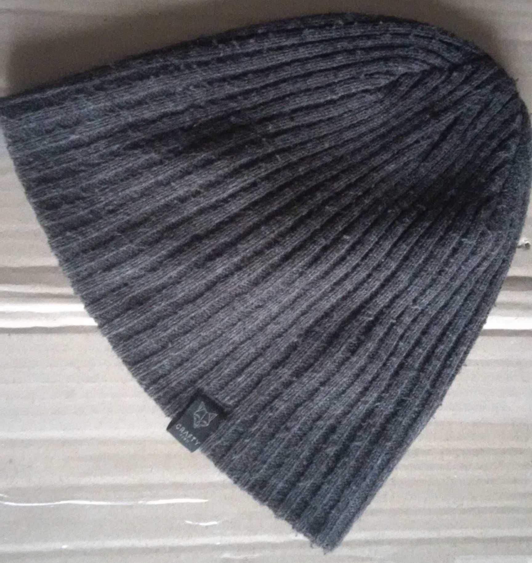 Вовняні Шерстяні Шапка і Шарф [Користоване] a Hat a Scarf in Complex