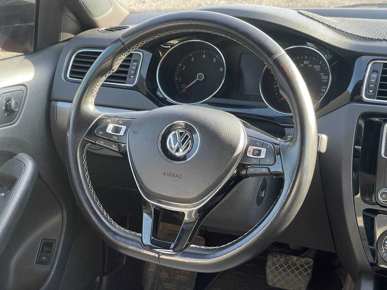 Volkswagen Jetta автомат