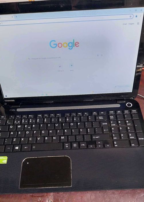 Portátil Toshiba i5