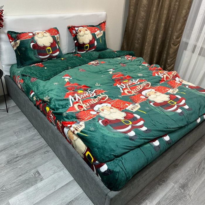 Велюрова постільна білизна на резинці з новорічними малюнками