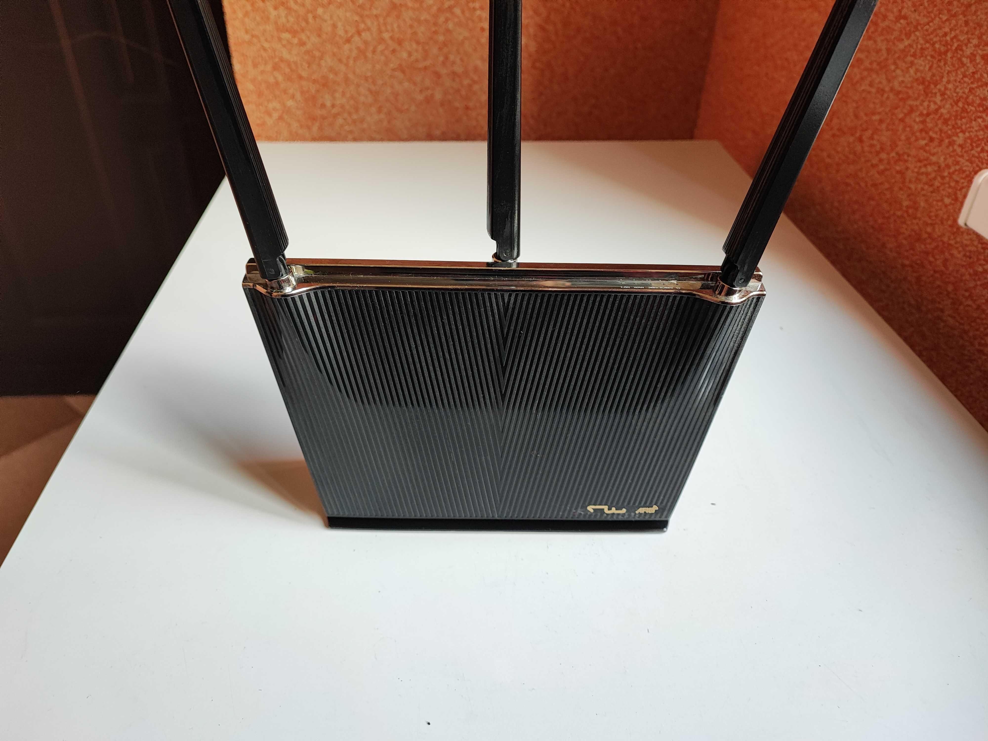 Бездротовий роутер ASUS RT-AX68U