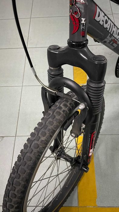 Bicicleta criança roda 20 - forquilha dupla suspensão e 5 velocidades