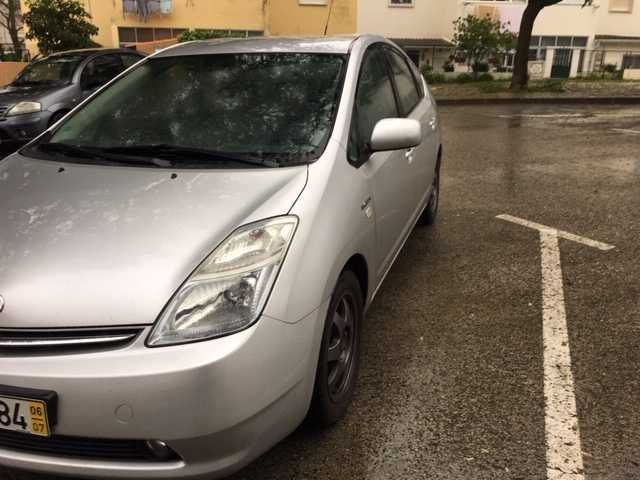 Toyota Prius 2006 (Híbrido)
