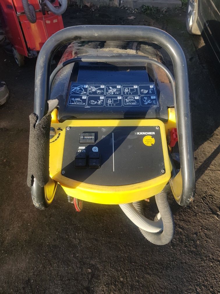 Szorowarka KARCHER BR 530 BAT