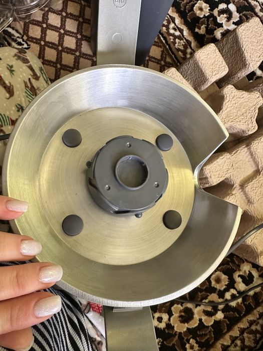 Сокочавилка/соковыжималка Kenwood JE 850