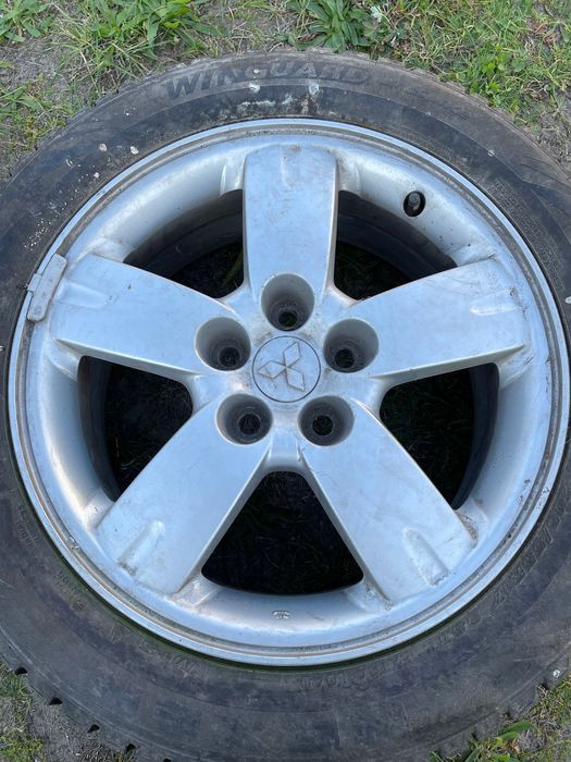 Alufelgi z oponami zimowymi + kolce Mitsubishi ( outlander )