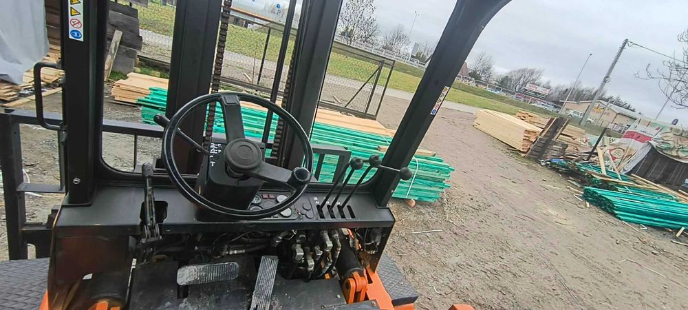 Wózek Widłowy YALE gazowy