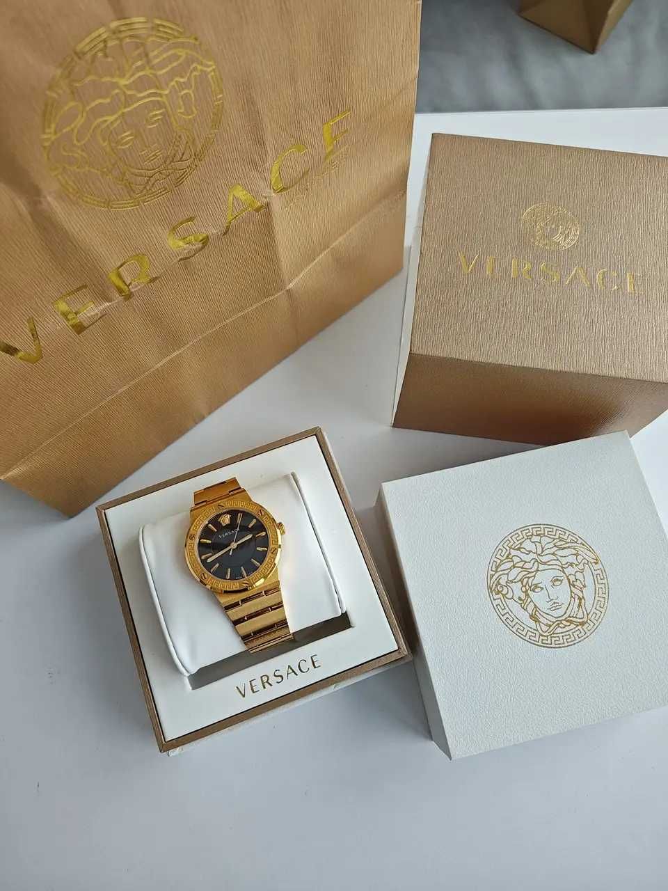 Жіночий годинник Versace VEVH00820