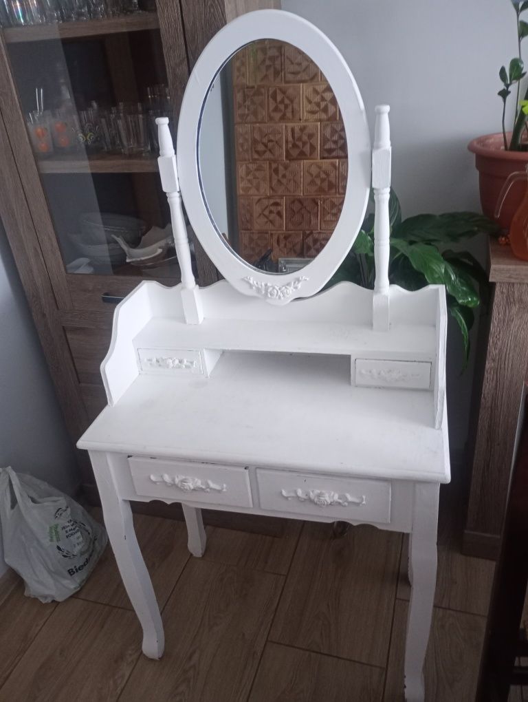 Sprzedam Toaletkę