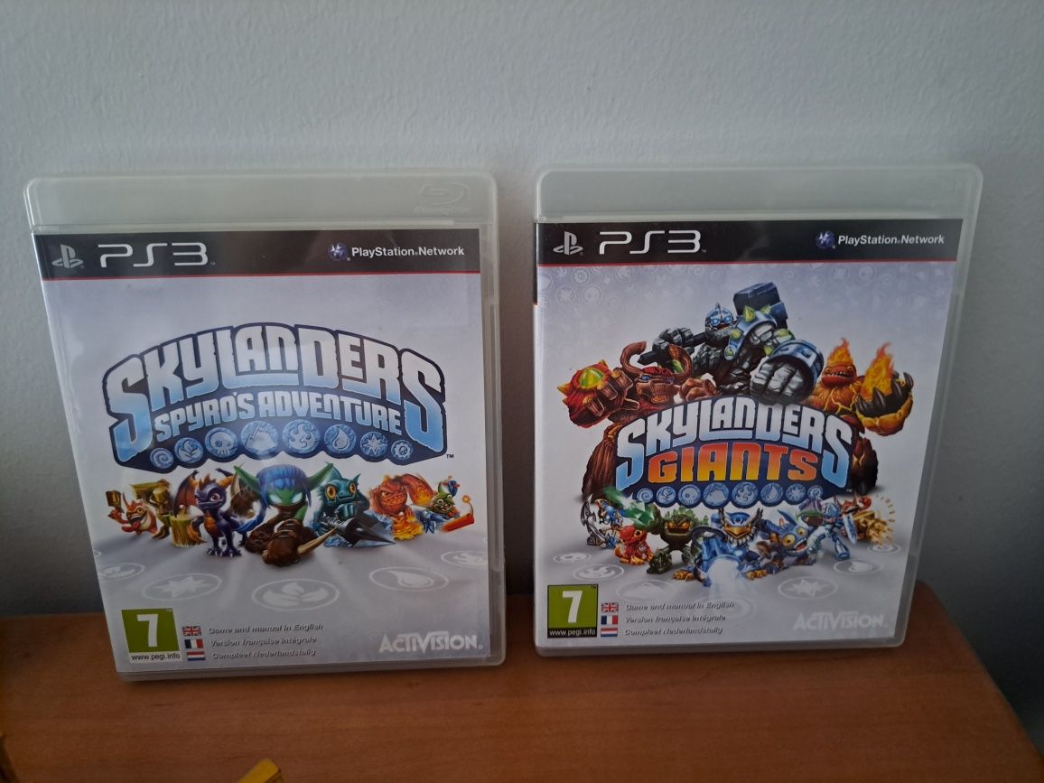 Skylanders bonecos e portais