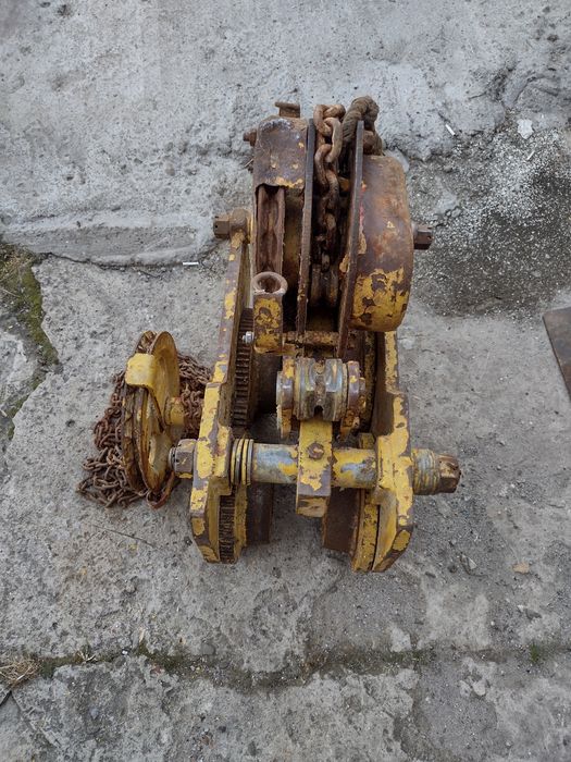 Wciągarka łańcuchowa suwnicowa