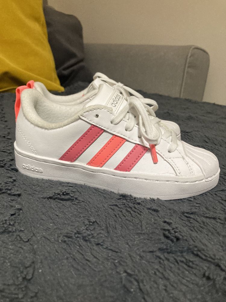 Buciki adidas dla dziewczynki rozm.30