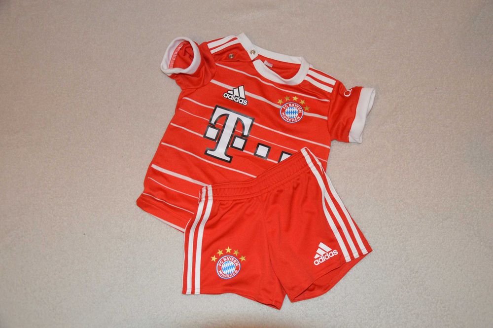 zestaw koszulka i spodenki FC BAYERN MUNCHEN