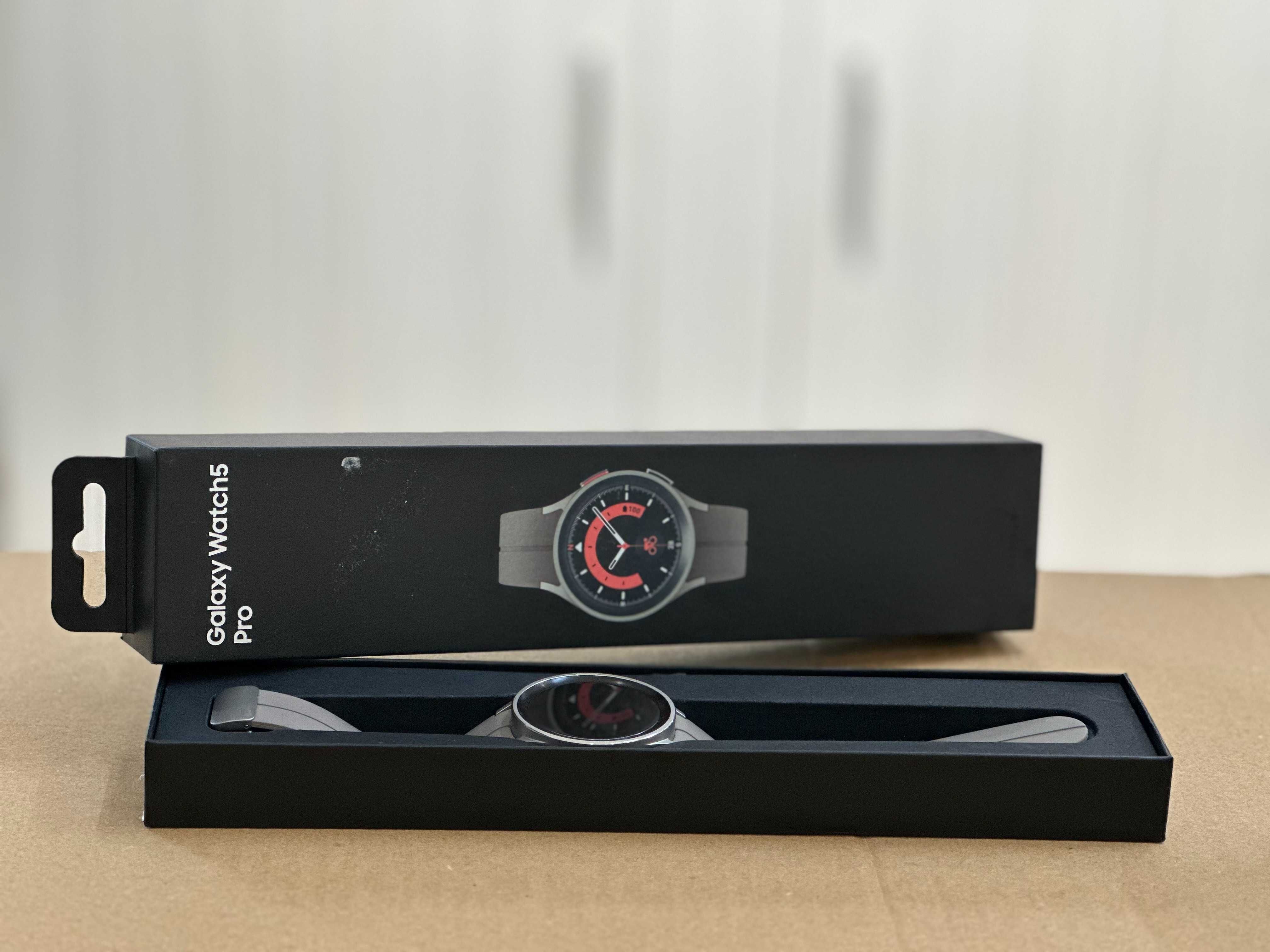 Smartwatch SAMSUNG Galaxy Watch 5 Pro 45mm LTE Szary / RATY