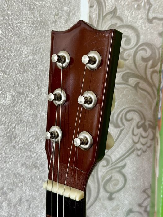 Гітара з медіаторм дерев’яна . Дитяча дерев’яна гітара