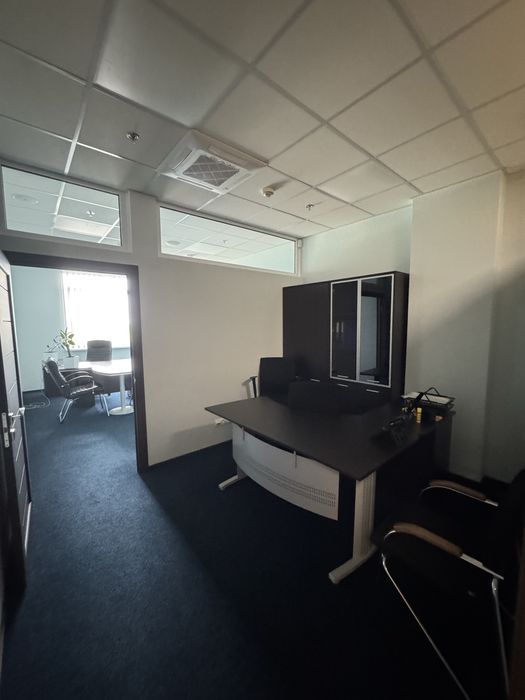 Здам офіс в бізнес-центрі "Summit" вул. Грушевського, 9б.