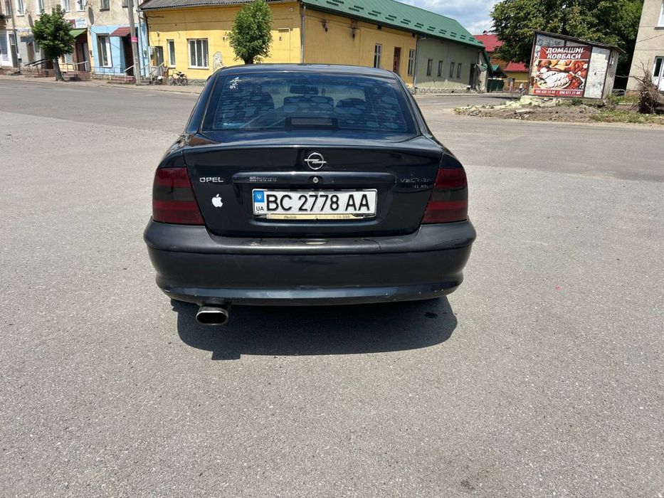Опель Вектра B 1.8 16v